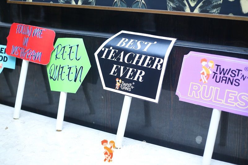 placards
