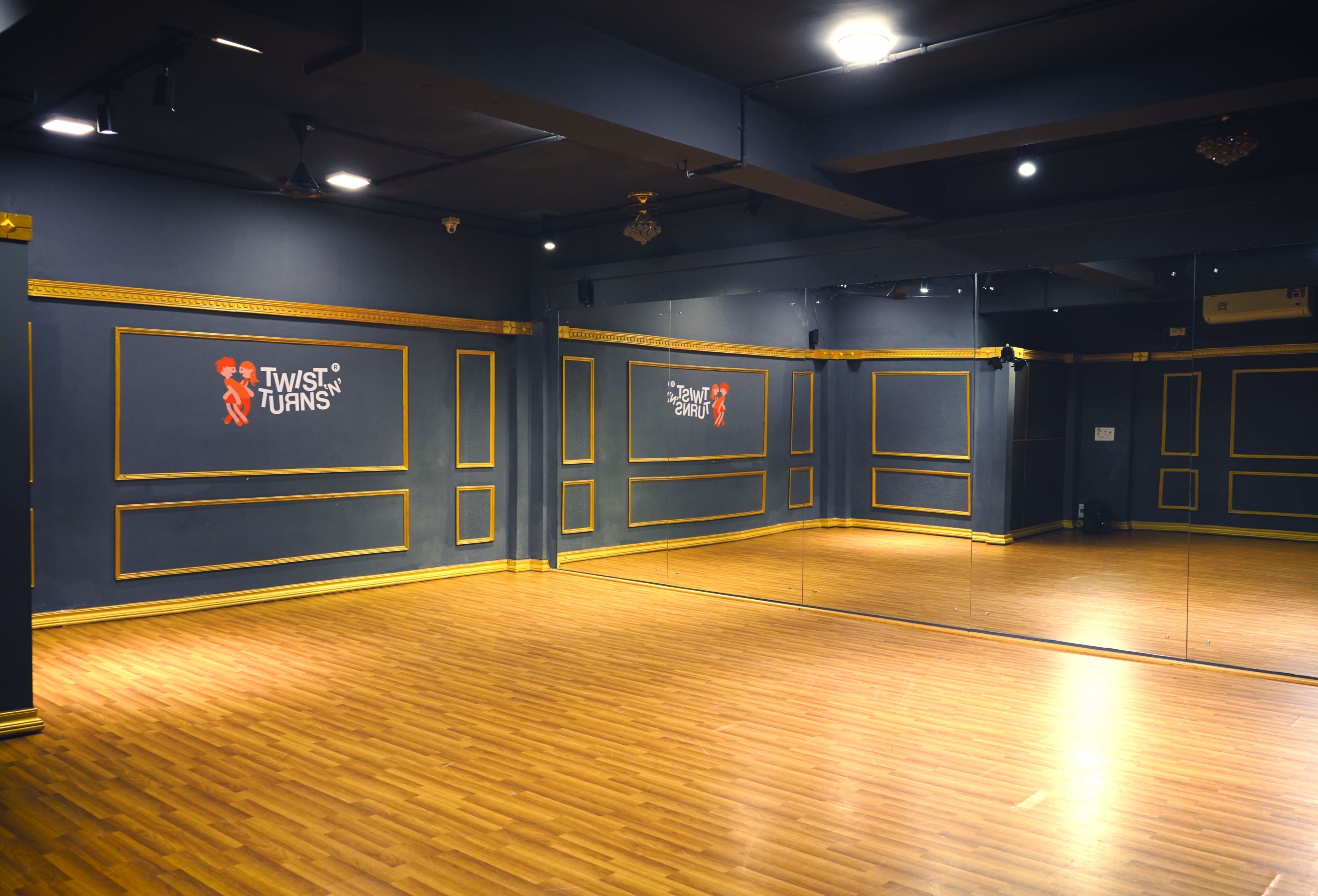 Twist N Turns New Alipore Studio 2